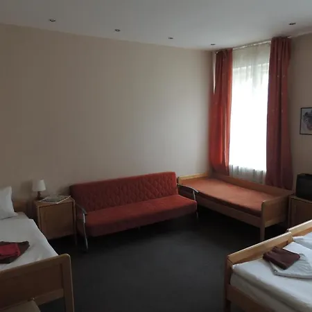 Aurora Hostal